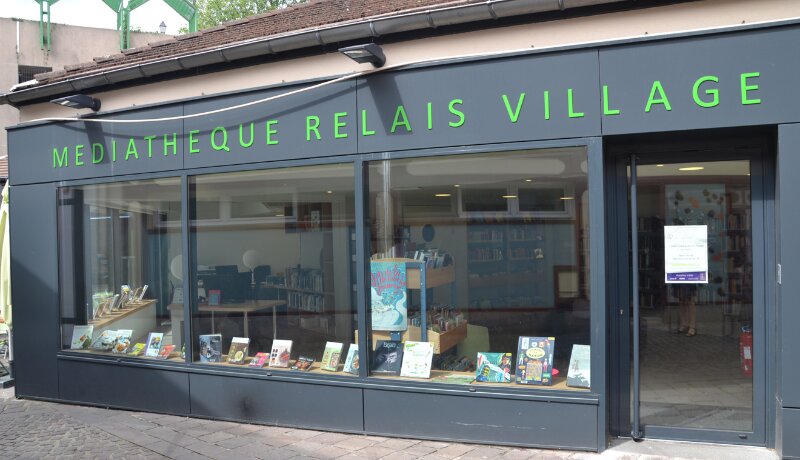 Couverture de Créteil : Médiathèque Relais Village