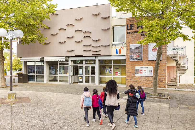 Couverture de Boissy-Saint-Léger : Médiathèque André Hellé